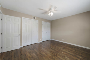 Newport-in-Dallas 15